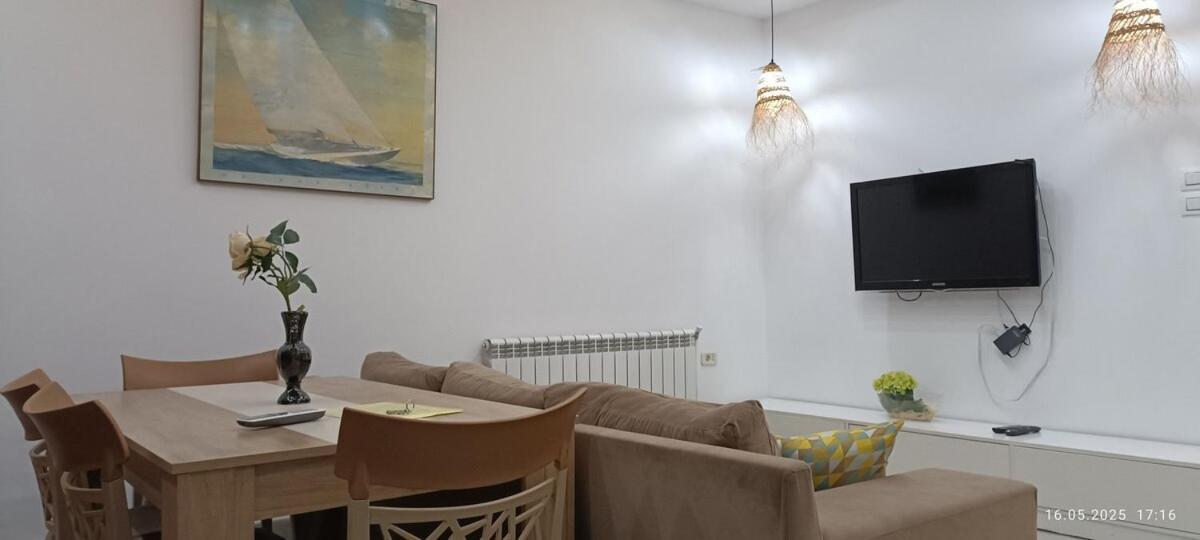 Fufa Haute Standing Appartment S2 Center 莫纳斯提尔 外观 照片